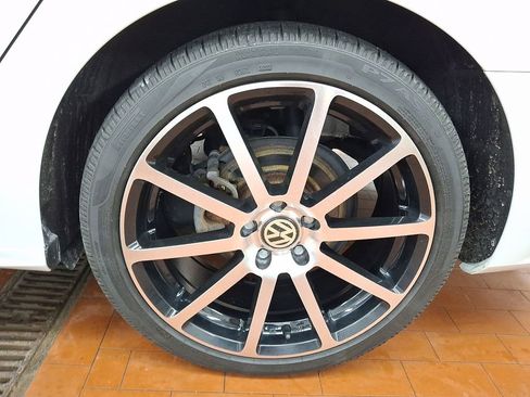Used 2017 Volkswagen Passat 1.8T R-Line FWD image 6