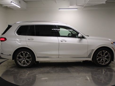 Used 2021 BMW X7 xDrive40i w/ Premium Package image 8