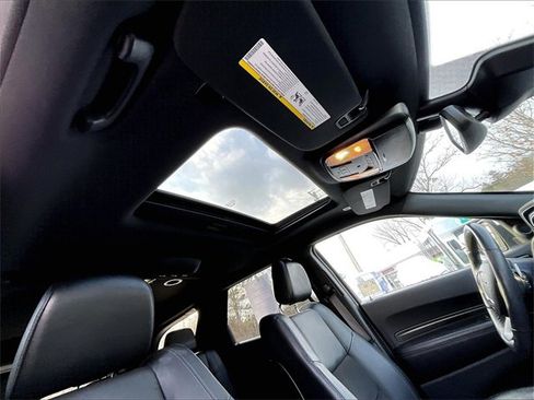 Used 2022 Dodge Durango GT image 18