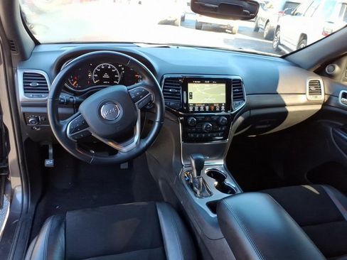 Used 2021 Jeep Grand Cherokee Laredo X image 7
