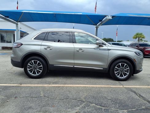 Used 2023 Lincoln Nautilus AWD image 21