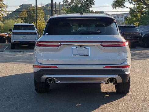 New 2026 Lincoln Corsair Reserve FWD image 4
