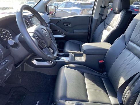 Used 2024 Nissan Frontier SL w/ Technology Package image 15