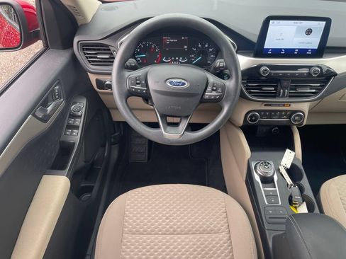 Used 2020 Ford Escape SE AWD/4WD image 2