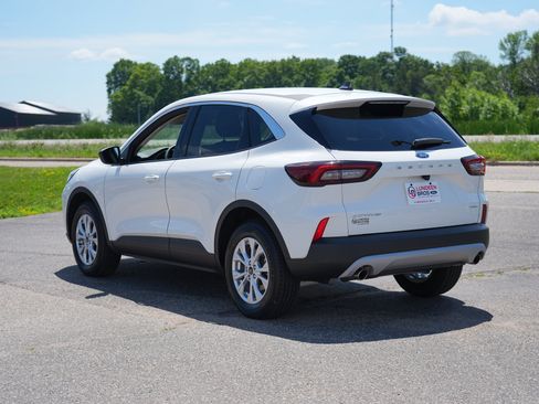 Used 2023 Ford Escape Active AWD/4WD image 6