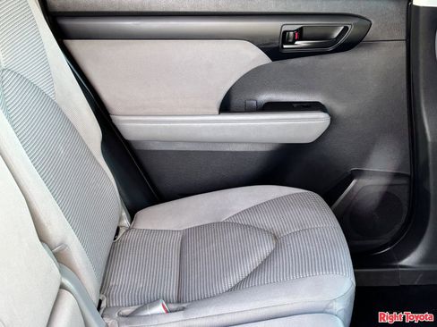Certified 2020 Toyota Highlander L AWD/4WD image 14