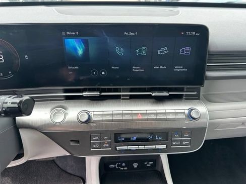 Used 2024 Hyundai Kona SEL AWD/4WD image 19