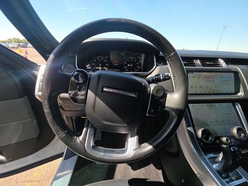 Used 2020 Land Rover Range Rover Sport HSE AWD/4WD image 7