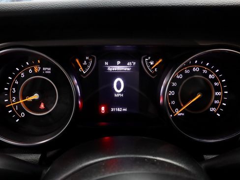 Used 2022 Jeep Gladiator Willys image 31