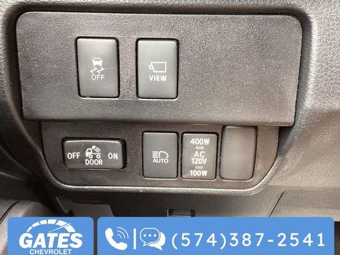 Used 2022 Toyota Tacoma TRD Sport w/ TRD Premium Sport Package AWD/4WD image 28