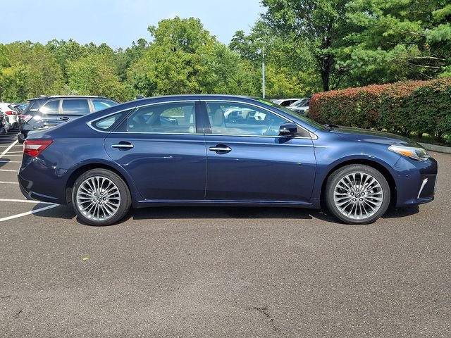 Used 2016 Toyota Avalon Limited w/ Toyota Safety Sense Package FWD image 7