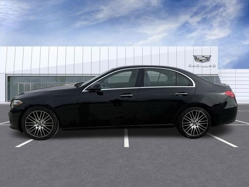 Used 2025 Mercedes-Benz C 300 4MATIC Sedan image 5