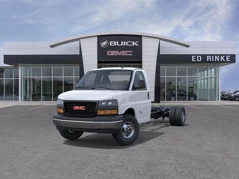 New 2025 GMC Savana 3500 Extended w/ Power Convenience Package image 8