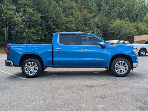 Used 2023 Chevrolet Silverado 1500 LTZ w/ LTZ Convenience Package II AWD/4WD image 11