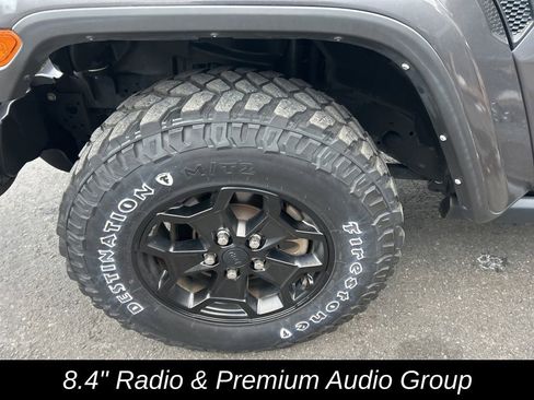 Used 2021 Jeep Gladiator Willys image 14