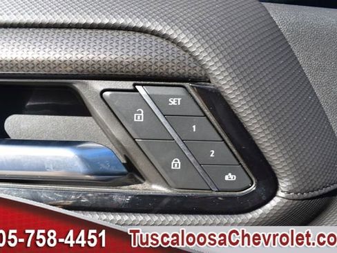 Used 2023 Chevrolet Silverado 1500 ZR2 w/ Technology Package image 19