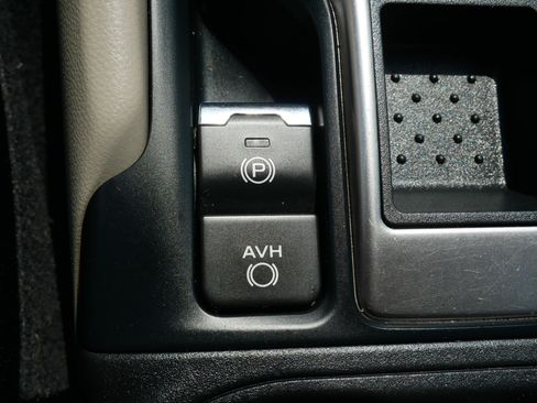 Used 2021 Subaru Forester AWD/4WD image 31