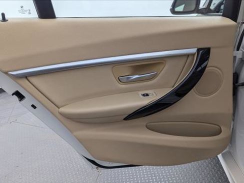 Used 2016 BMW 328i Sedan image 16