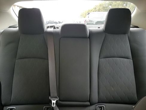 Used 2020 Toyota Corolla LE image 23