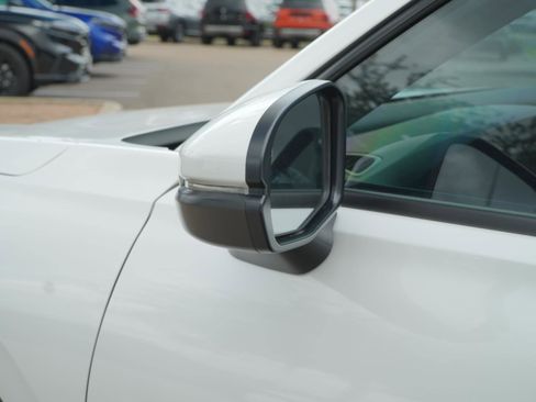 Used 2026 Honda HR-V EX-L image 11