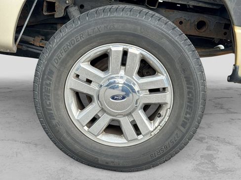 Used 2007 Ford F150 XLT AWD/4WD image 14