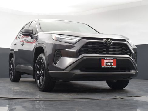 Used 2023 Toyota RAV4 LE FWD image 29