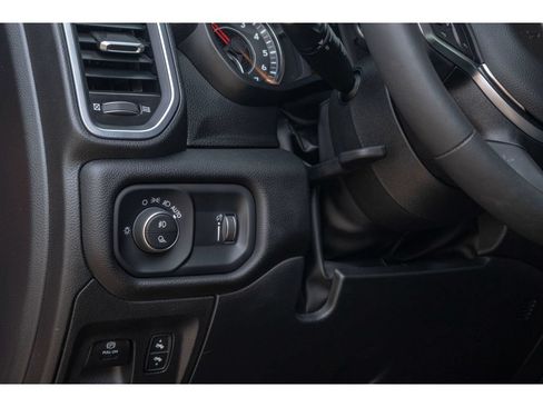 Used 2025 RAM 1500 Big Horn AWD/4WD image 20
