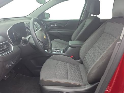Used 2024 Chevrolet Equinox LT FWD image 9