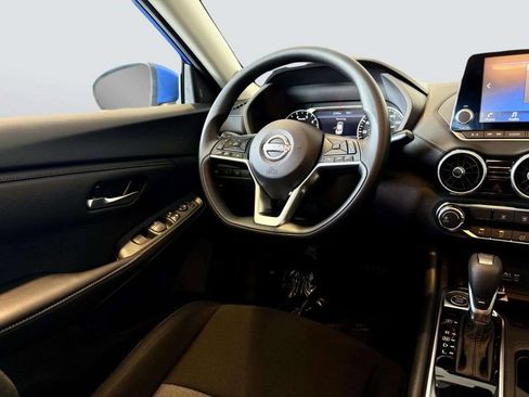 New 2025 Nissan Sentra SV w/ Trunk Package image 18