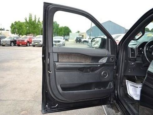 Used 2019 Ford Expedition Max Limited w/ Equipment Group 302A AWD/4WD image 10