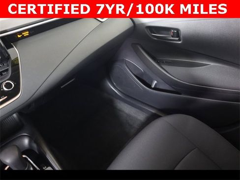 Used 2022 Toyota Corolla LE image 14