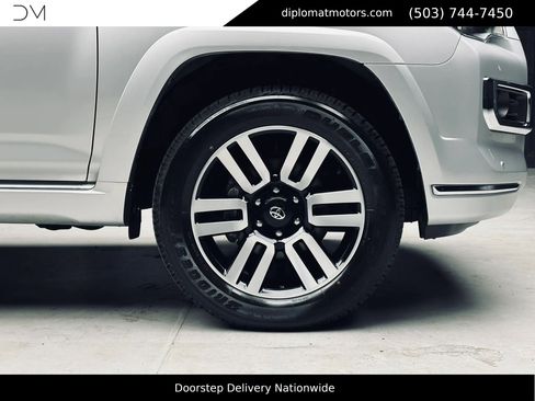 Used 2023 Toyota 4Runner Limited AWD/4WD image 46