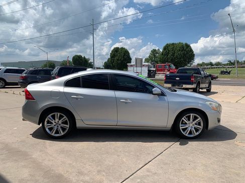 Used 2012 Volvo S60 T5 FWD image 4