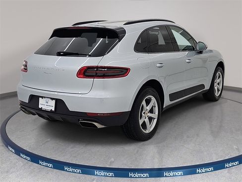 Used 2018 Porsche Macan image 7