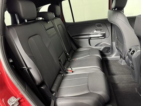 Certified 2025 Mercedes-Benz GLB 250 4MATIC image 16