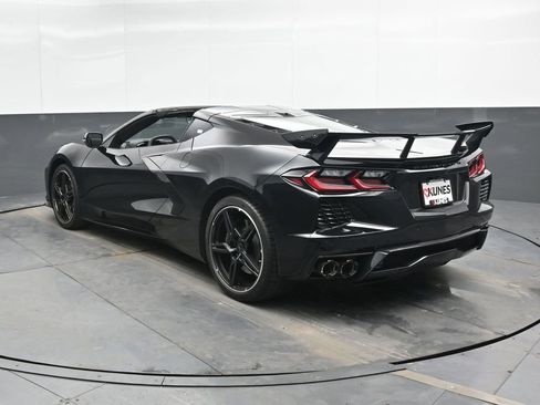 Used 2025 Chevrolet Corvette Stingray Coupe w/ Z51 Performance Package image 10