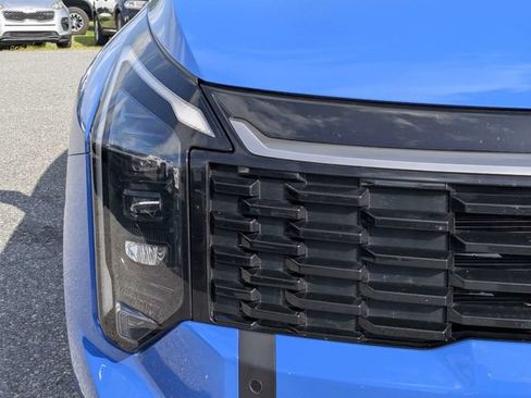 Used 2026 Kia Sportage EX w/ EX Panorama Roof Package FWD image 9