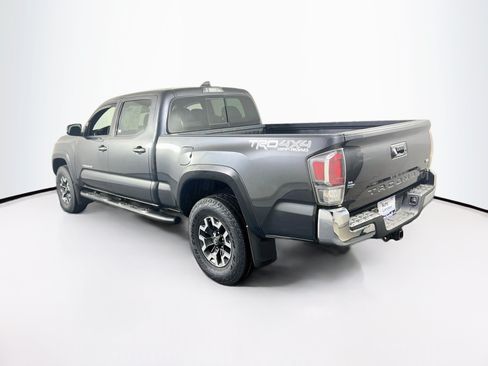 Used 2021 Toyota Tacoma TRD Off-Road AWD/4WD image 7