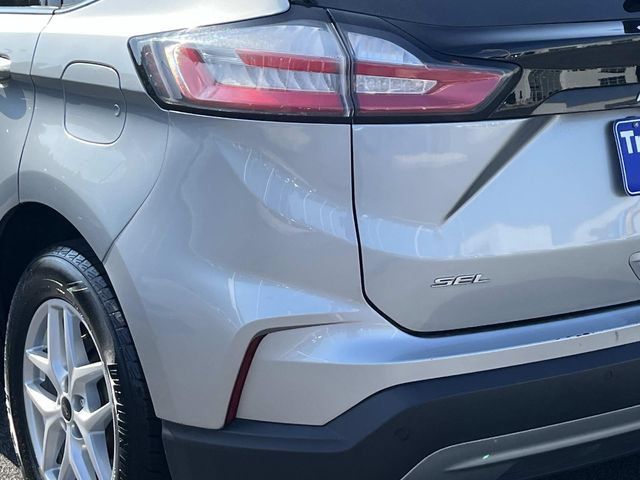 Used 2024 Ford Edge SEL AWD/4WD image 5