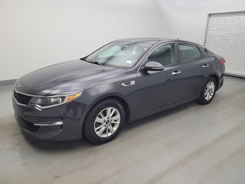 Used 2018 Kia Optima LX FWD image 2