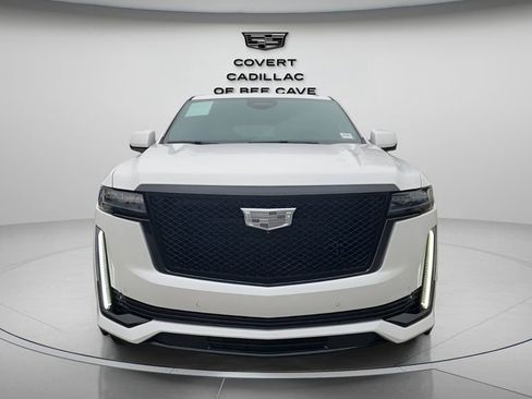 Used 2023 Cadillac Escalade Sport w/ LPO, ONYX Package image 2