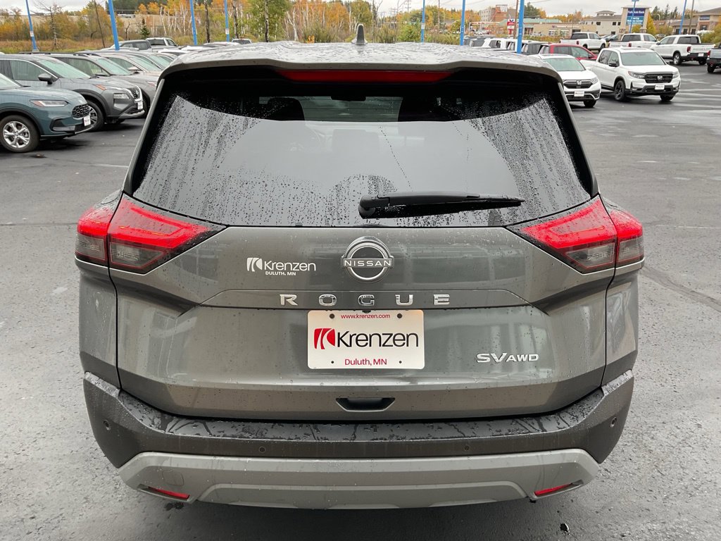 Used 2022 Nissan Rogue SV AWD/4WD image 6