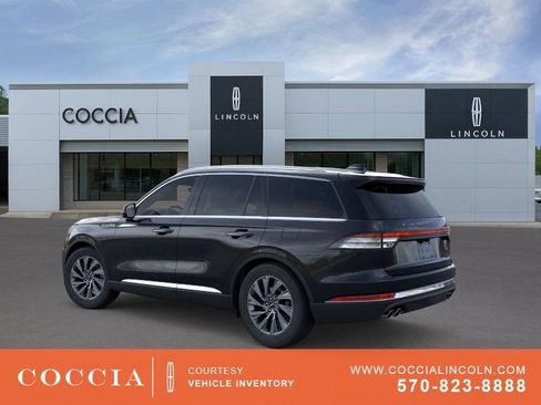 New 2026 Lincoln Aviator AWD image 4