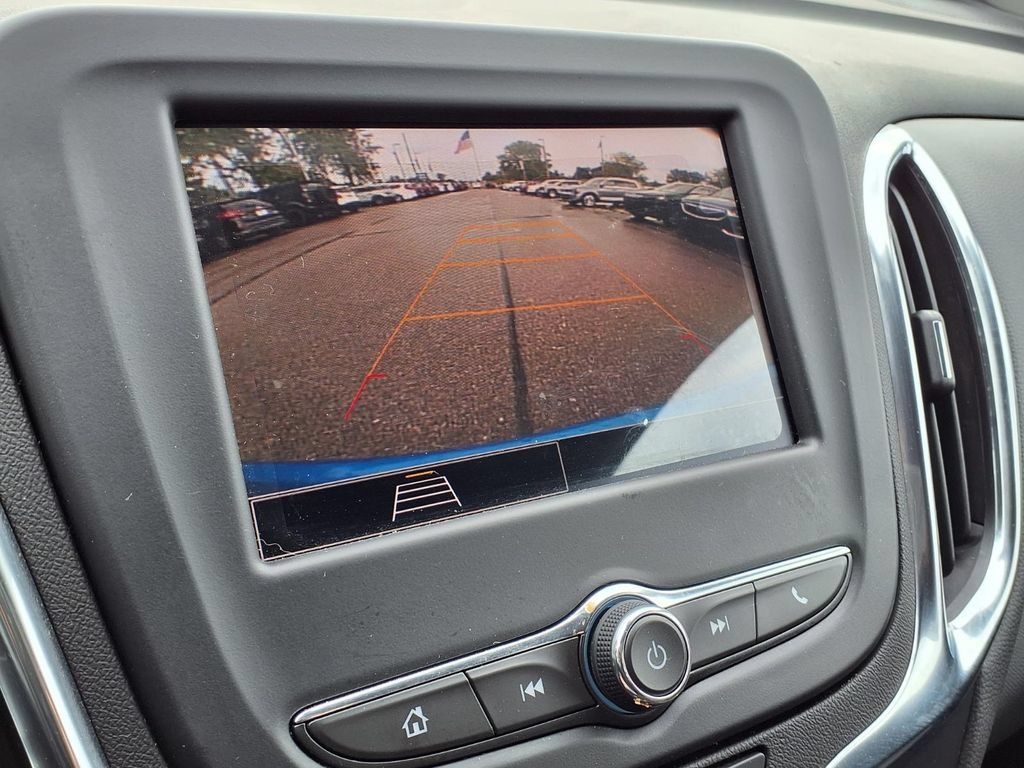 Used 2024 Chevrolet Equinox LT AWD/4WD image 23