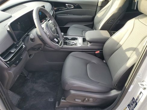 New 2026 Kia Carnival SX Prestige image 5