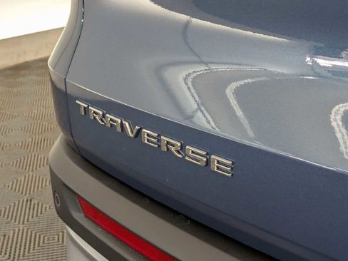 New 2026 Chevrolet Traverse LT w/ Enhanced Driving Package image 12