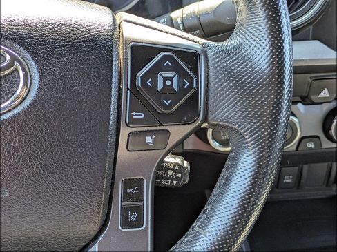 Used 2021 Toyota Tacoma TRD Off-Road AWD/4WD image 18