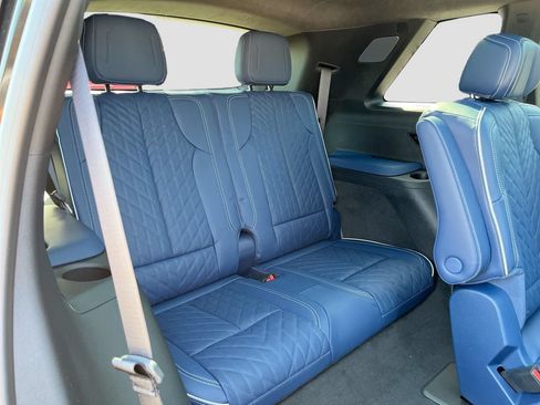 New 2026 Cadillac Vistiq Premium Luxury w/ LPO, Floor Liner Package AWD/4WD image 29