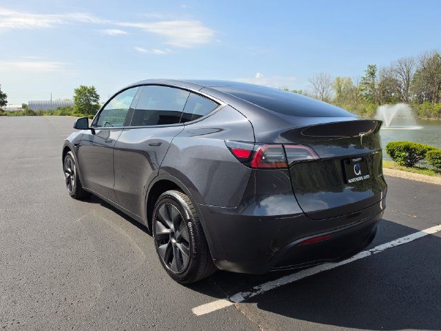 Used 2025 Tesla Model Y Long Range AWD/4WD image 9