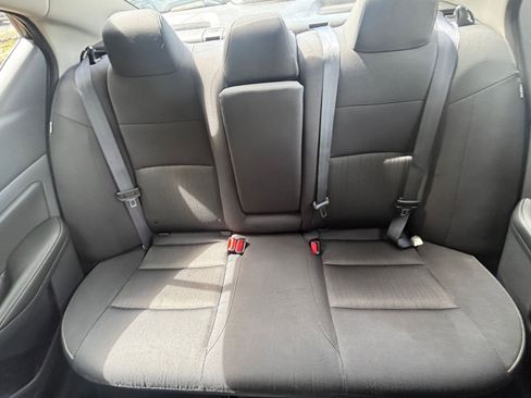 Used 2025 Nissan Altima 2.5 SV FWD image 39